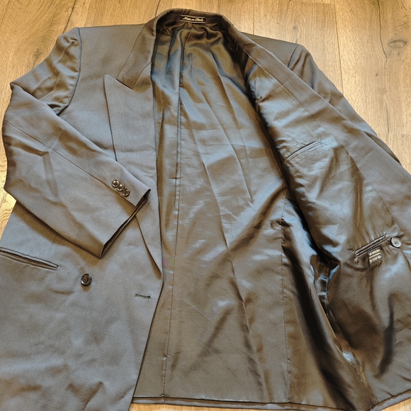 Authentic Giorgio Armani 100% wool Mens Blazer Made in Italy